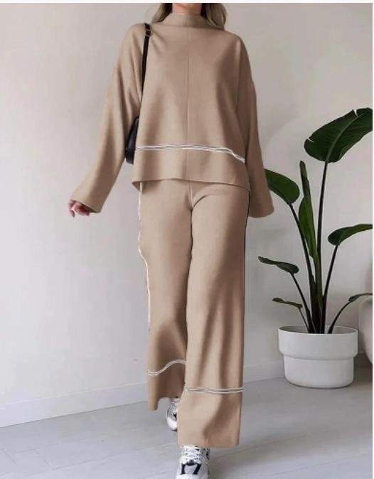 Striped Design Knit Suit